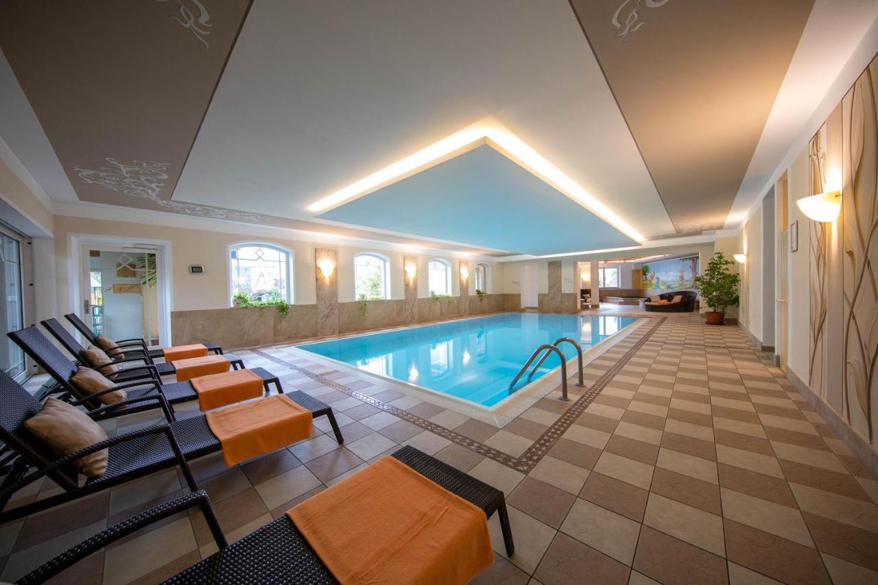 Aktiv & Wellnesshotel Zentral Прато-алло-Стельвио Экстерьер фото