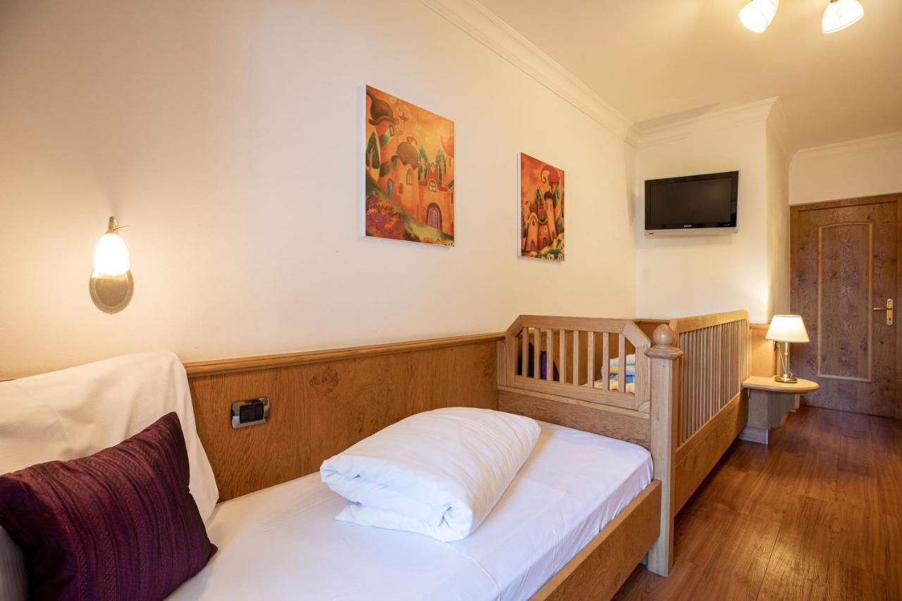 Aktiv & Wellnesshotel Zentral Прато-алло-Стельвио Экстерьер фото