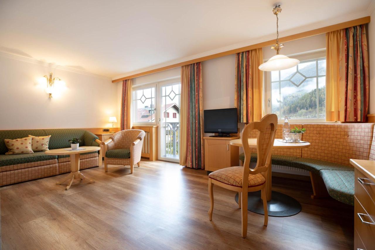 Aktiv & Wellnesshotel Zentral Прато-алло-Стельвио Экстерьер фото