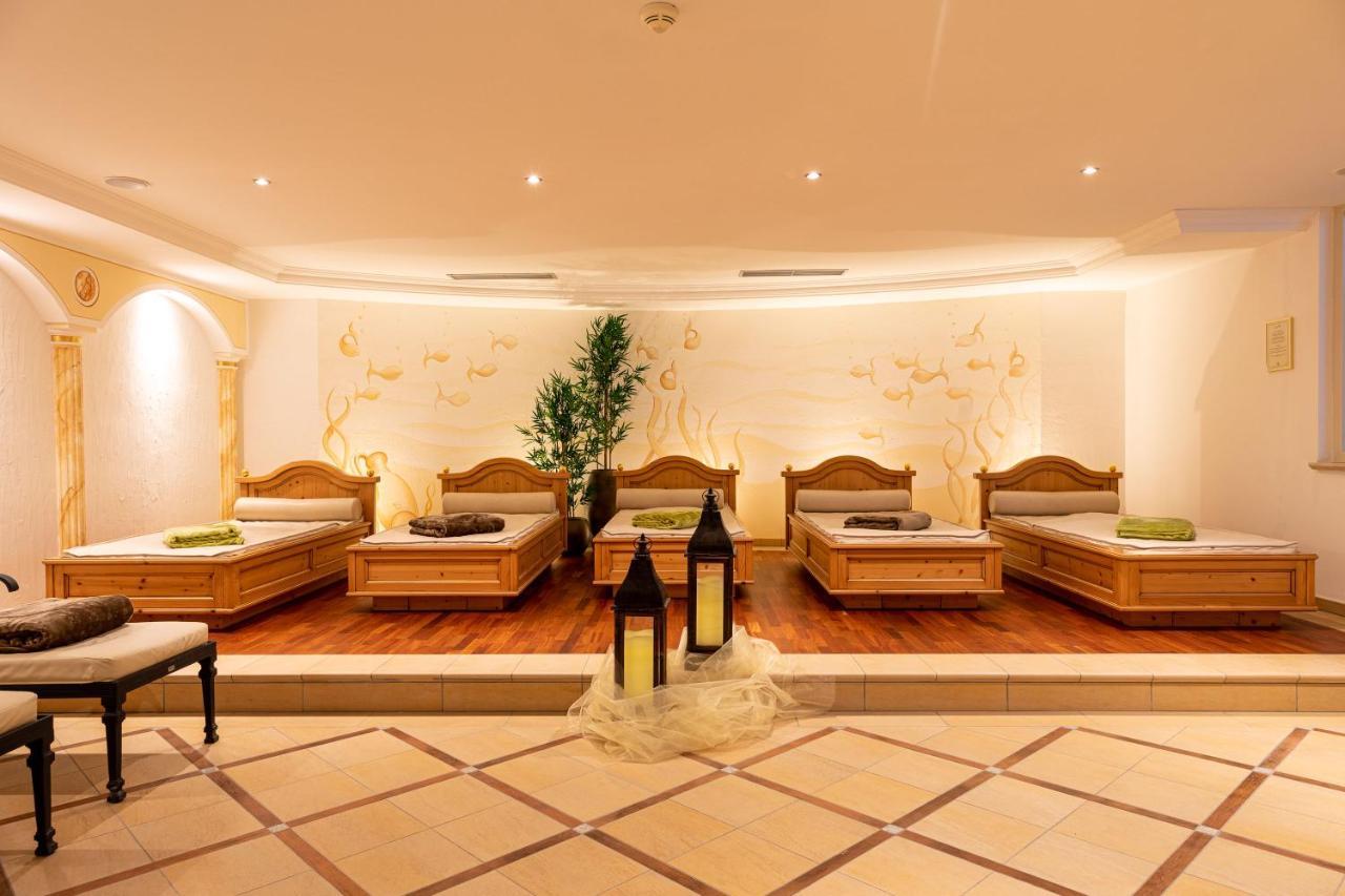 Aktiv & Wellnesshotel Zentral Прато-алло-Стельвио Экстерьер фото