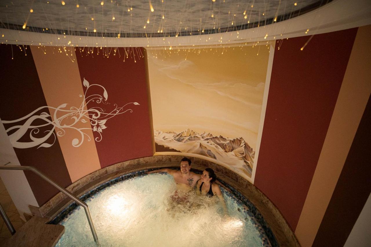 Aktiv & Wellnesshotel Zentral Прато-алло-Стельвио Экстерьер фото